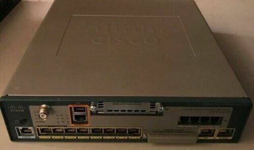 Cisco Uc540w-Bri-K9 V01 Routeur Voip Pme 2 Bri 8 Poe Wifi Testé