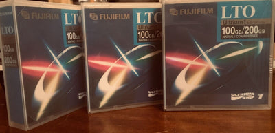 LOT DE 3 Fujifilm LTO1 Ultrium, 100/200 Go, Data cartridge Cartouches de données Fujifilm