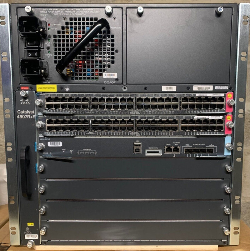 Commutatore Cisco 4507 R+ E,PWR-C45-4200ACV,WS-X45-SUP7L-E,WS-X4648-RJ45-E ( Informatica:Networking e server enterprise:Switch e hub:Switch di rete Cisco   