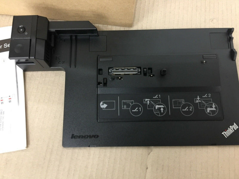 LOT DE 20 Lenovo ThinkPad Réplicateur de port série 3 avec USB 3.0  LENOVO   