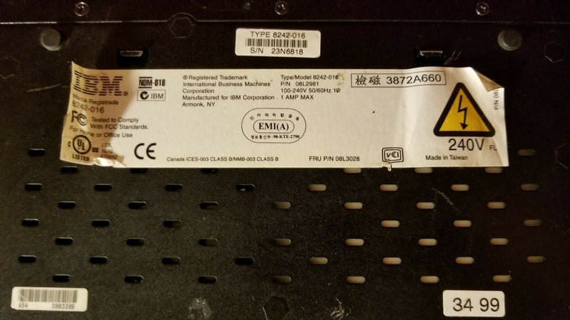 IBM Nways 8242 Model 016 Hub 16 ports MOD: 8242-016  IBM   